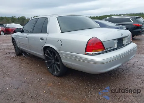 1998 Ford Crown Victoria Lx z USA, uszkodzony, nr VIN 2FAFP74W4WX182816